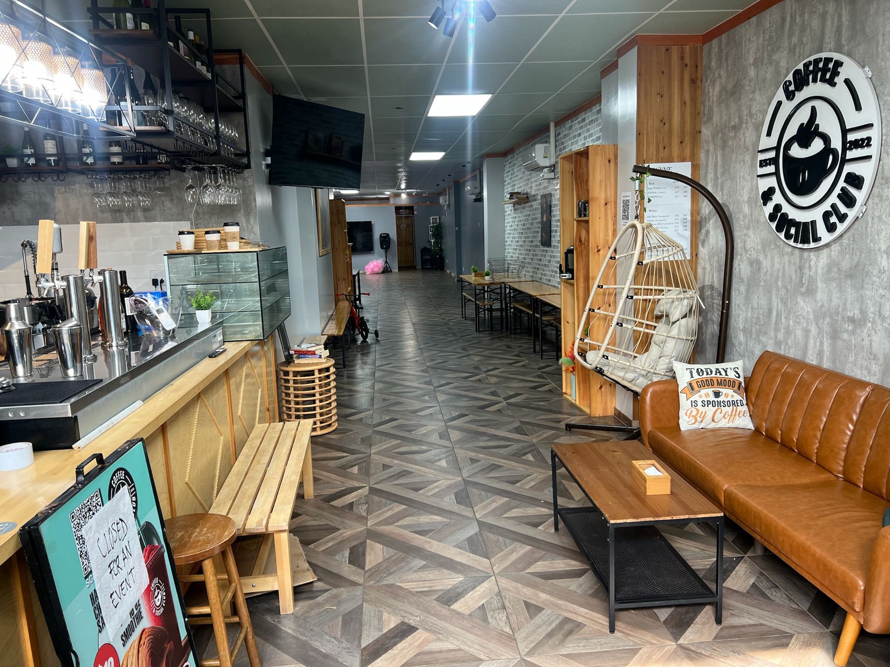 Café lounge with leather sofa